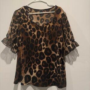 Max Studio Black and Brown Ruffled Short Sleeve Blouse